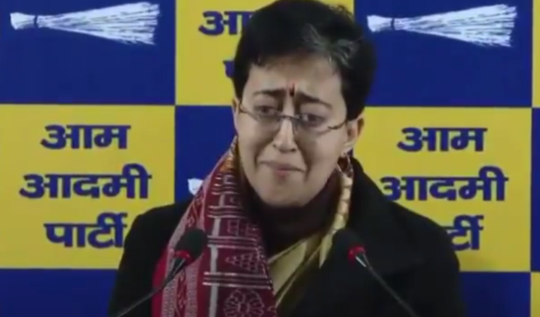 भाजपा नेता बिधूड़ी की उनके खिलाफ की गई टिप्पणी पर रो पड़ीं आतिशी